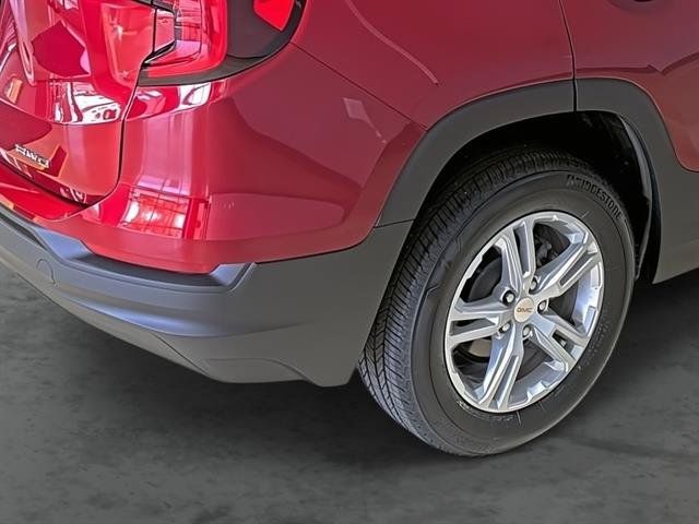 Used 2024 GMC Terrain SLE w/ Driver Convenience Package AWD/4WD image 13