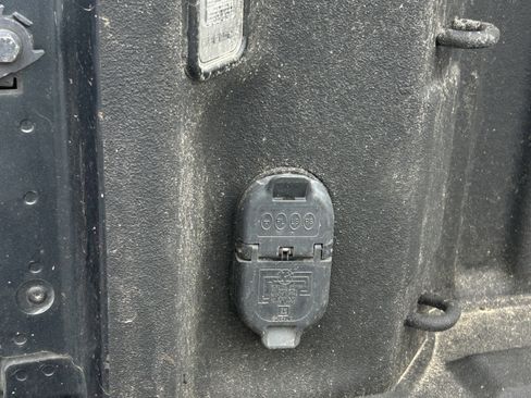 Used 2020 Chevrolet Silverado 2500 LTZ w/ LTZ Plus Package image 32