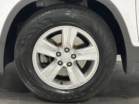 Used 2019 Chevrolet Trax LS FWD image 34