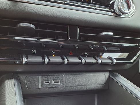 New 2026 GMC Canyon Elevation w/ Convenience Package image 5