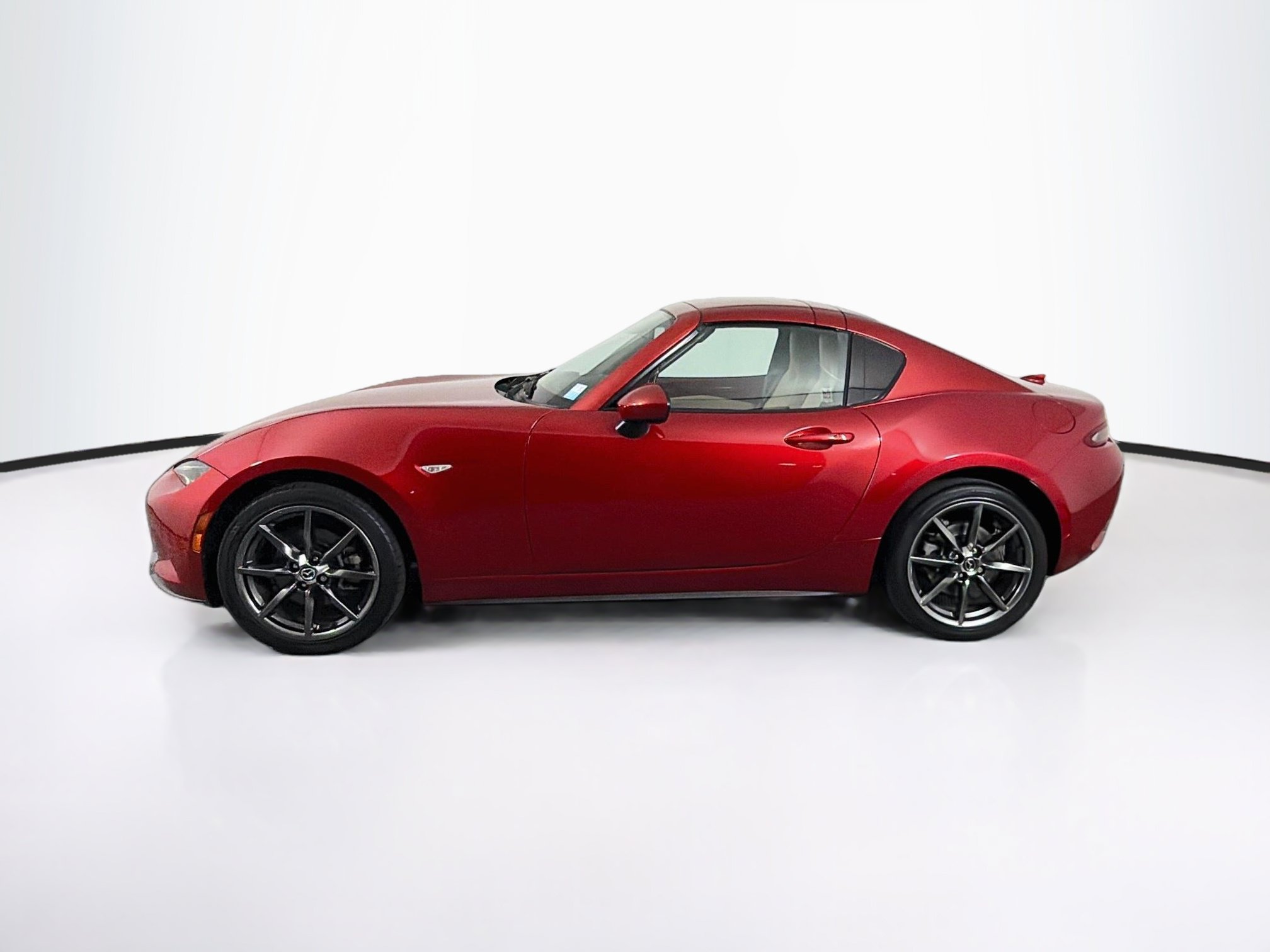 Used 2017 MAZDA MX-5 Miata RF Grand Touring RWD image 4