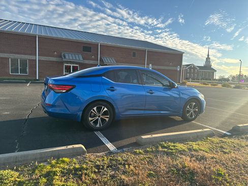 Used 2020 Nissan Sentra SV image 4
