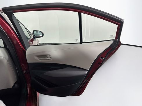 Used 2026 Toyota Corolla LE FWD image 29