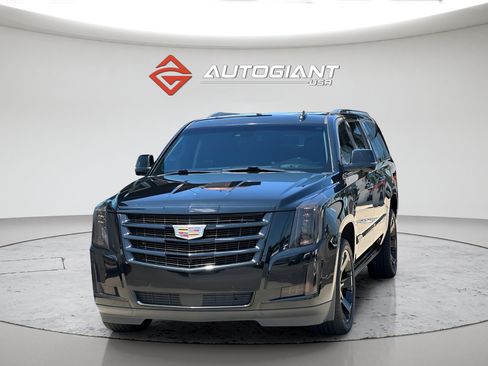 Used 2019 Cadillac Escalade ESV Premium Luxury AWD/4WD image 2