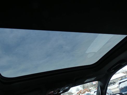 New 2026 Chevrolet Suburban High Country image 16