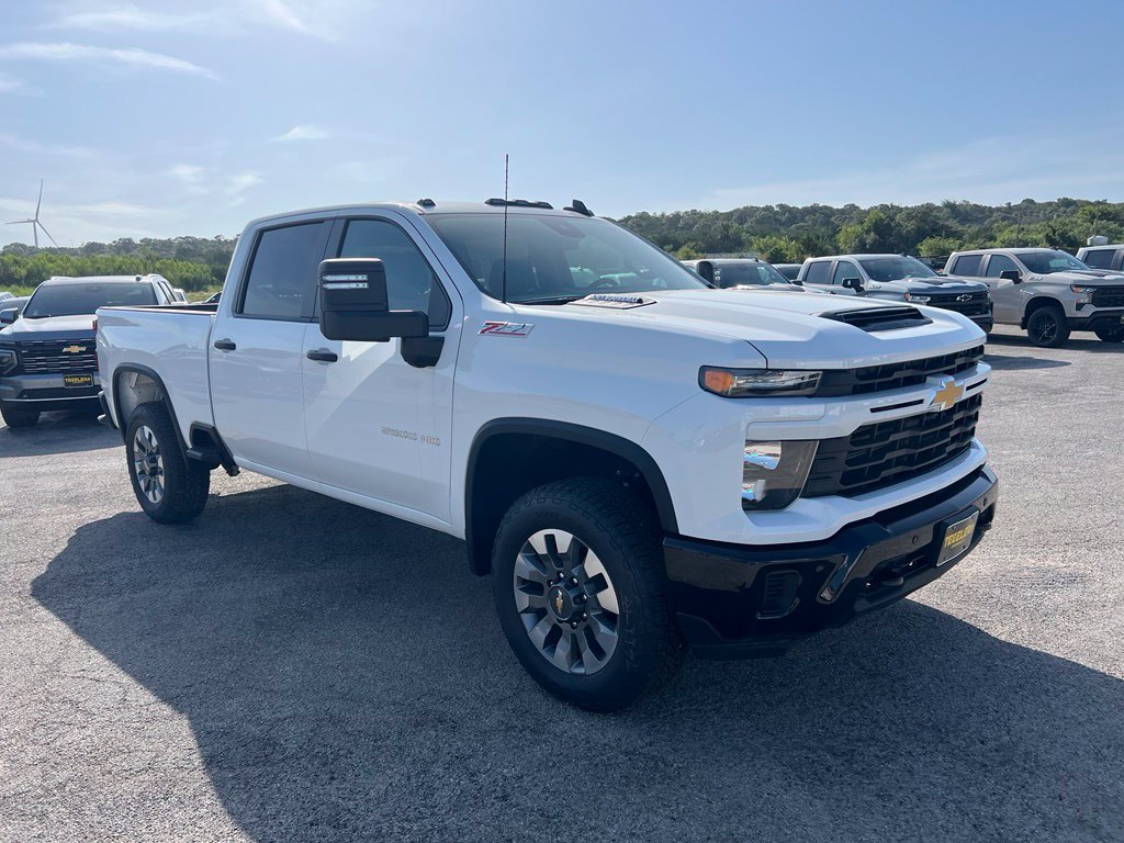 New 2026 Chevrolet Silverado 2500 Custom w/ Custom Value Package AWD/4WD image 3