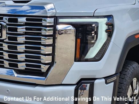 New 2026 GMC Sierra 2500 Denali w/ Denali Reserve Package AWD/4WD image 6