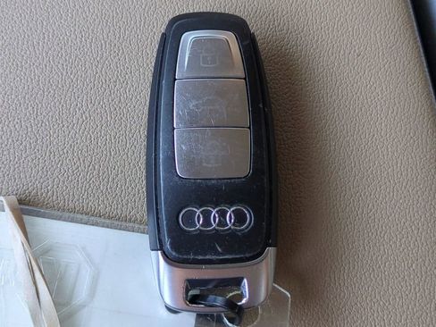 Used 2019 Audi Q8 Premium Plus w/ Premium Plus image 31