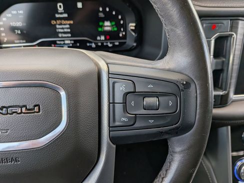 Used 2022 GMC Yukon Denali w/ Denali Premium Package AWD/4WD image 14