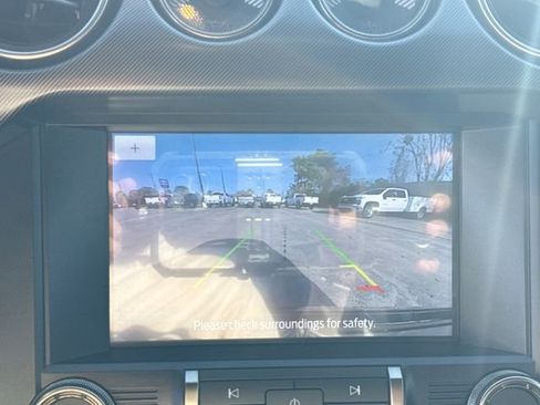 Used 2022 Ford Mustang Shelby GT500 w/ Technology Package RWD image 17