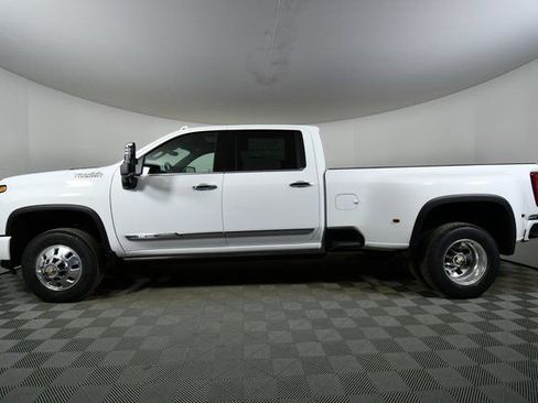 New 2026 Chevrolet Silverado 3500 High Country w/ Technology Package image 16