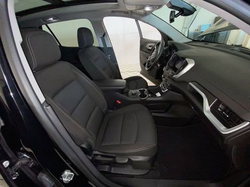 Used 2024 GMC Terrain SLE w/ Driver Convenience Package AWD/4WD image 37