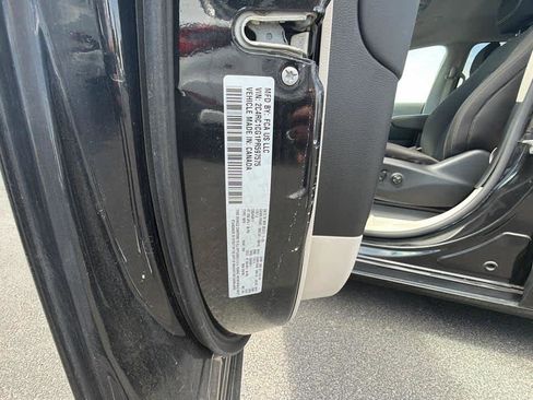 Used 2023 Chrysler Voyager LX FWD image 13