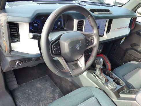 New 2025 Ford Bronco Heritage Edition image 17