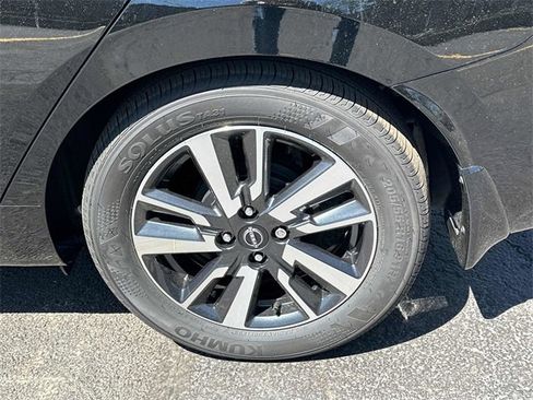 New 2025 Nissan Versa SV w/ Trunk Package image 7