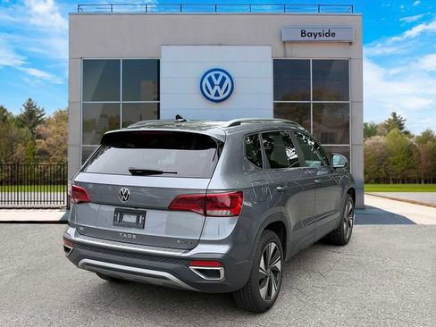 Certified 2023 Volkswagen Taos SE w/ Panoramic Sunroof Package AWD/4WD image 7