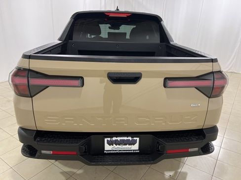 Used 2023 Hyundai Santa Cruz SEL image 4