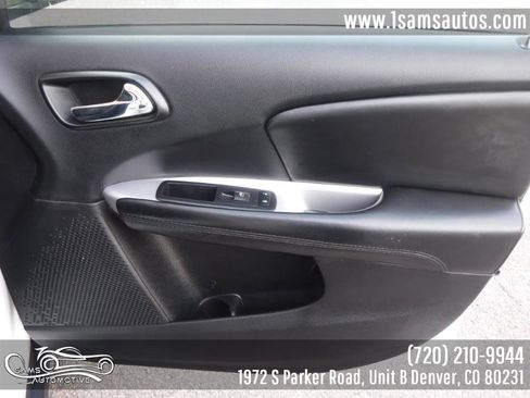 Used 2017 Dodge Journey SE image 37