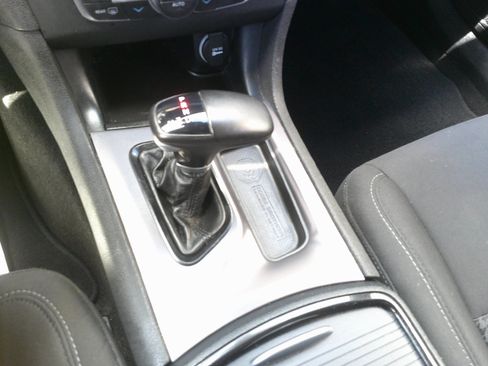 Used 2019 Dodge Charger R/T RWD image 31