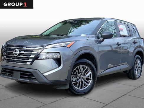 Used 2024 Nissan Rogue S image 1