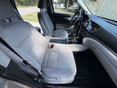 Used 2019 Honda Pilot EX image 32