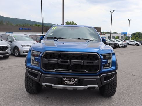 Used 2017 Ford F150 Raptor w/ Equipment Group 802A Luxury AWD/4WD image 10