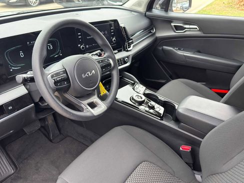 Certified 2023 Kia Sportage LX image 10
