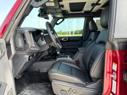 New 2026 Ford Bronco Badlands AWD/4WD image 2