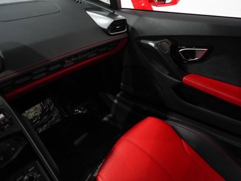 Used 2015 Lamborghini Huracan LP 610-4 AWD/4WD image 13