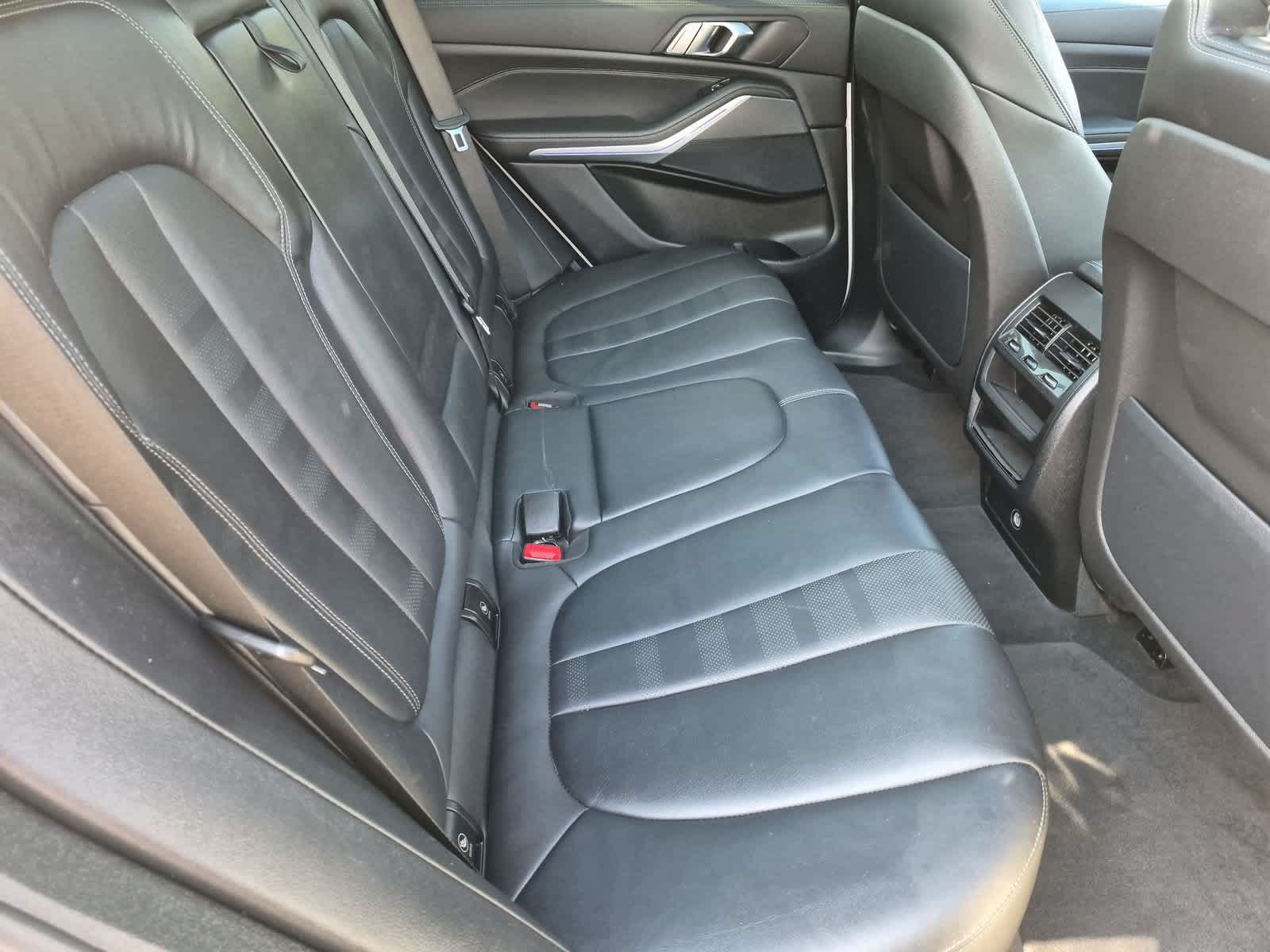 Used 2022 BMW X5 xDrive40i AWD/4WD image 21