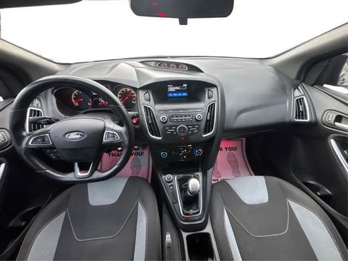 Used 2018 Ford Focus ST FWD image 20