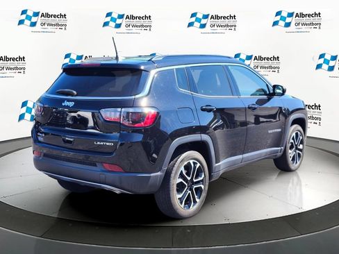 Used 2023 Jeep Compass Limited AWD/4WD image 5