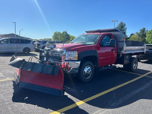 Used 2013 Chevrolet Silverado 3500 W/T w/ Snow Plow Prep Package AWD/4WD image 4