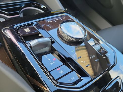 New 2026 BMW 540i xDrive 540i xDrive w/ M Sport Package image 25