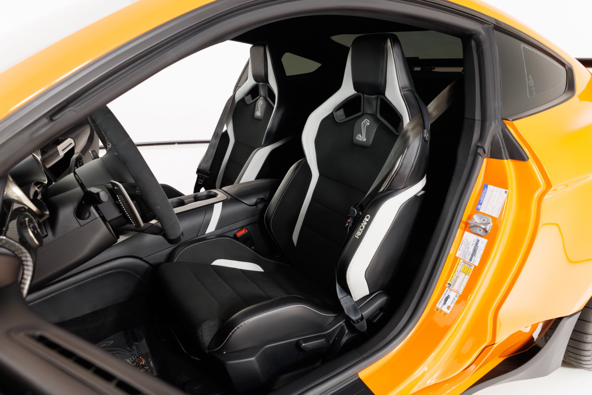 Used 2021 Ford Mustang Shelby GT500 w/ Carbon Fiber Track Pack RWD image 15