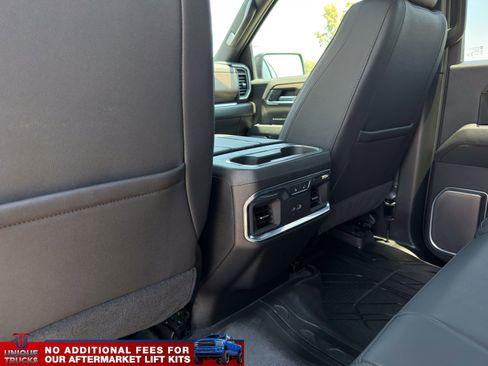 Used 2026 Chevrolet Silverado 1500 High Country w/ Midnight Edition AWD/4WD image 22
