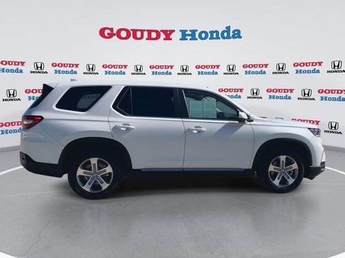 Certified 2023 Honda Pilot EX-L image 9
