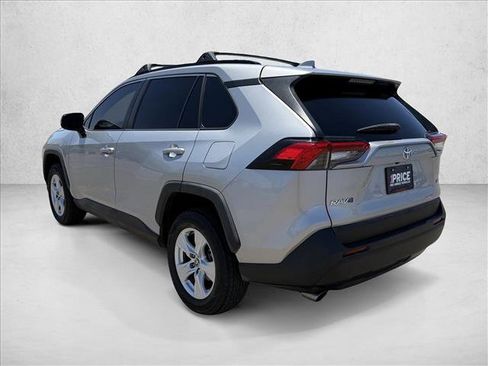 Used 2021 Toyota RAV4 XLE FWD image 8