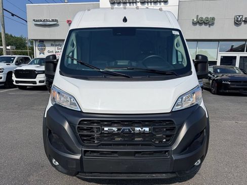 Used 2026 RAM ProMaster 2500 w/ Convenience Group FWD image 2