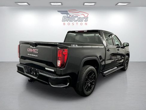 Used 2024 GMC Sierra 1500 Elevation AWD/4WD image 4
