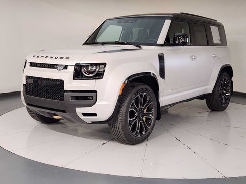 New 2026 Land Rover Defender 110 OCTA AWD/4WD image 2