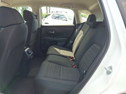 Used 2023 Honda HR-V LX image 11