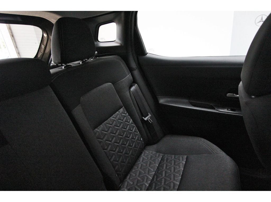 Used 2026 Nissan Kicks SV FWD image 12