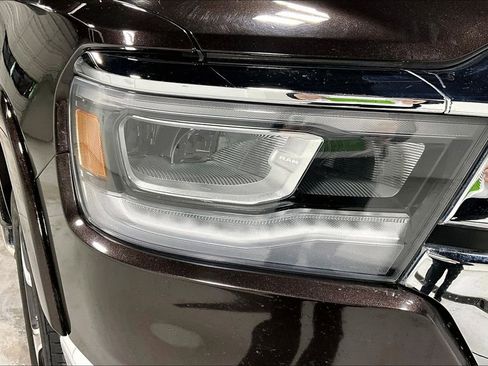 Used 2019 RAM 1500 Laramie image 39