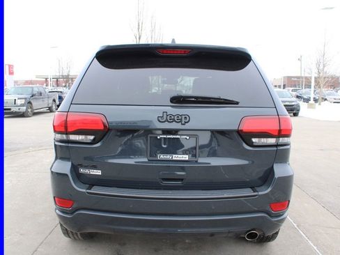 Used 2018 Jeep Grand Cherokee Altitude image 8