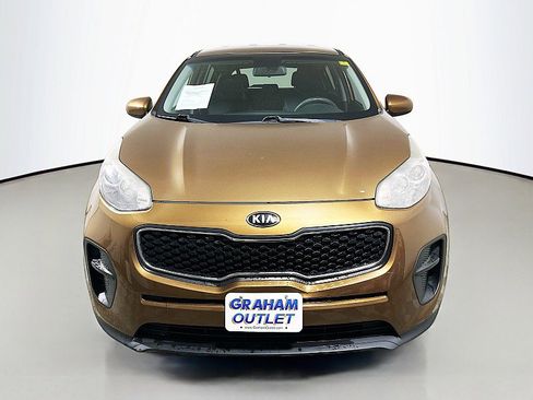 Used 2017 Kia Sportage LX FWD image 2