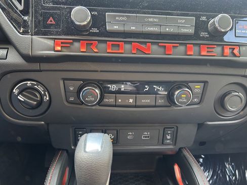 Used 2026 Nissan Frontier PRO-4X w/ Pro-4x Convenience Package AWD/4WD image 9