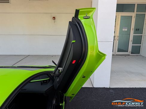 Used 2018 Lamborghini Aventador S AWD/4WD image 34