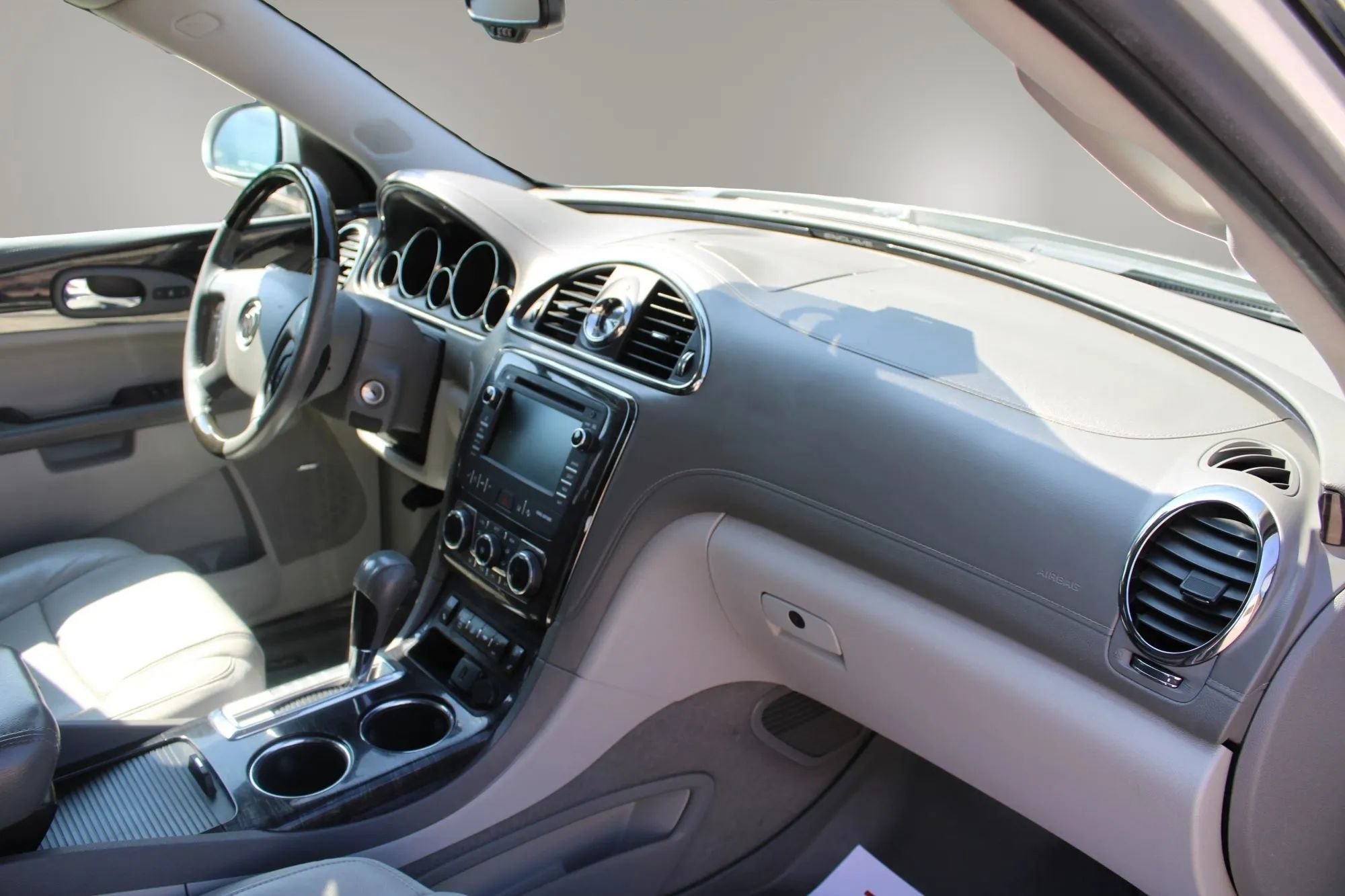 Used 2015 Buick Enclave Premium w/ Experience Buick Package FWD image 23