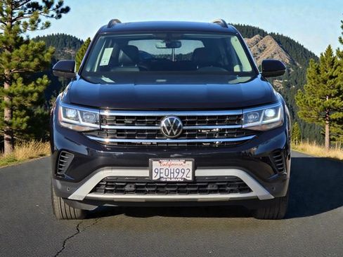 Used 2023 Volkswagen Atlas SE image 2